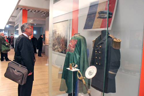 ពិពណ៌រប្រវត្តិសាស្ត្រដោយប្រធានបទ “ឥណ្ឌូចិន - តំបន់ដីនិងមនុស្សឆ្នាំ ១៨៥៦-១៩៥៦”